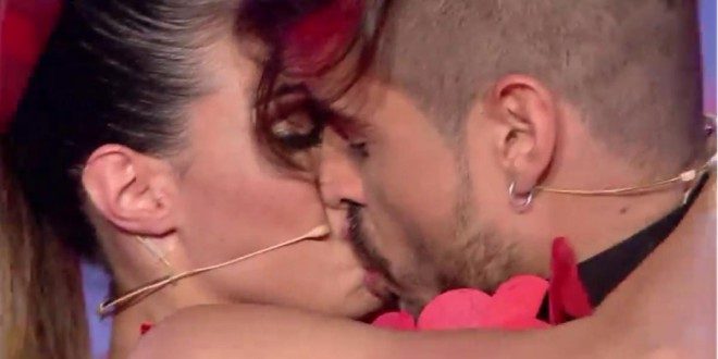 uomini e donne video fabio sceglie nicole