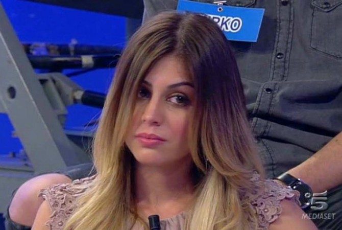 Uomini e Donne Puntata di Oggi 07 marzo 2017: Giulia in lacrime, la De  Filippi le parla della scelta! - UD News